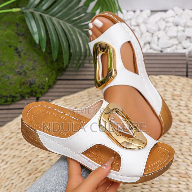 Ladies Sandals - thumbnail 3