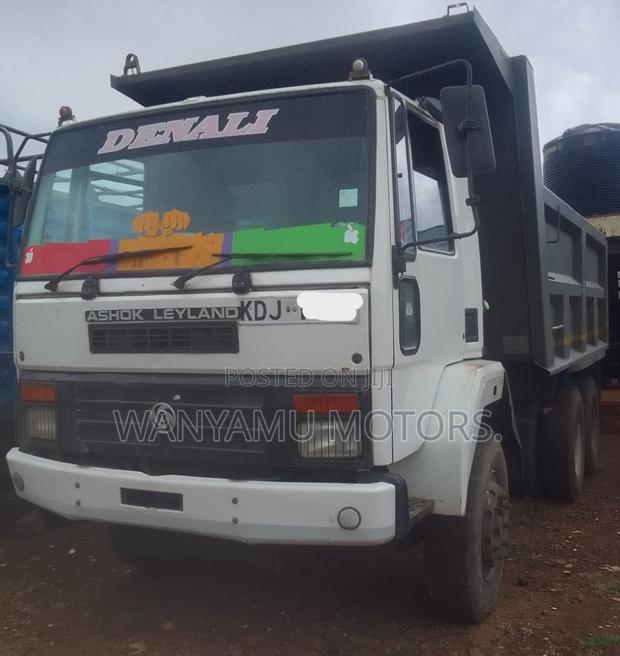 Ashok Leyland 2022 - thumbnail 2