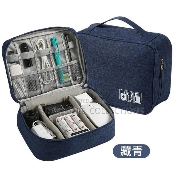 Large Capacity Storage Bag / Cable Organizer Electronics - thumbnail 2