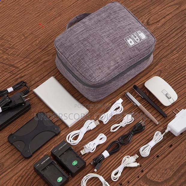 Large Capacity Storage Bag / Cable Organizer Electronics - thumbnail 5