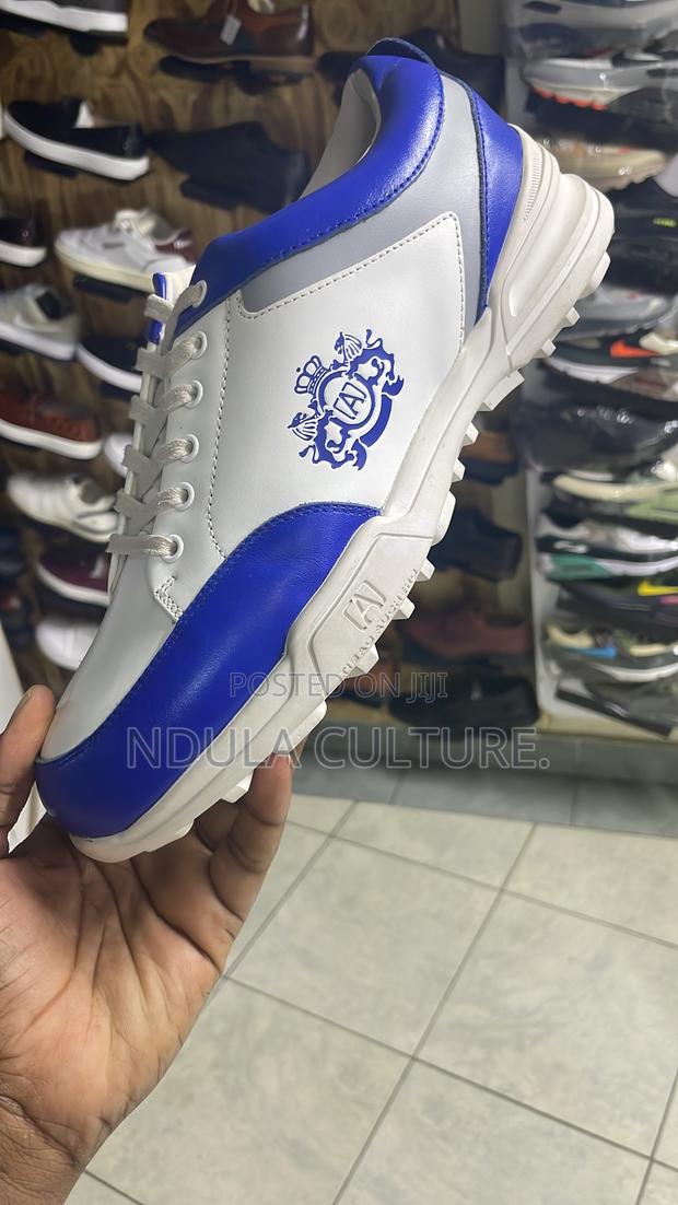 Golf Shoes - main view