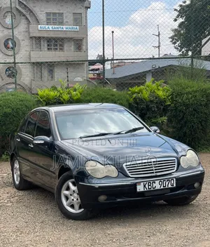 Mercedes-Benz C200 2004 Green
