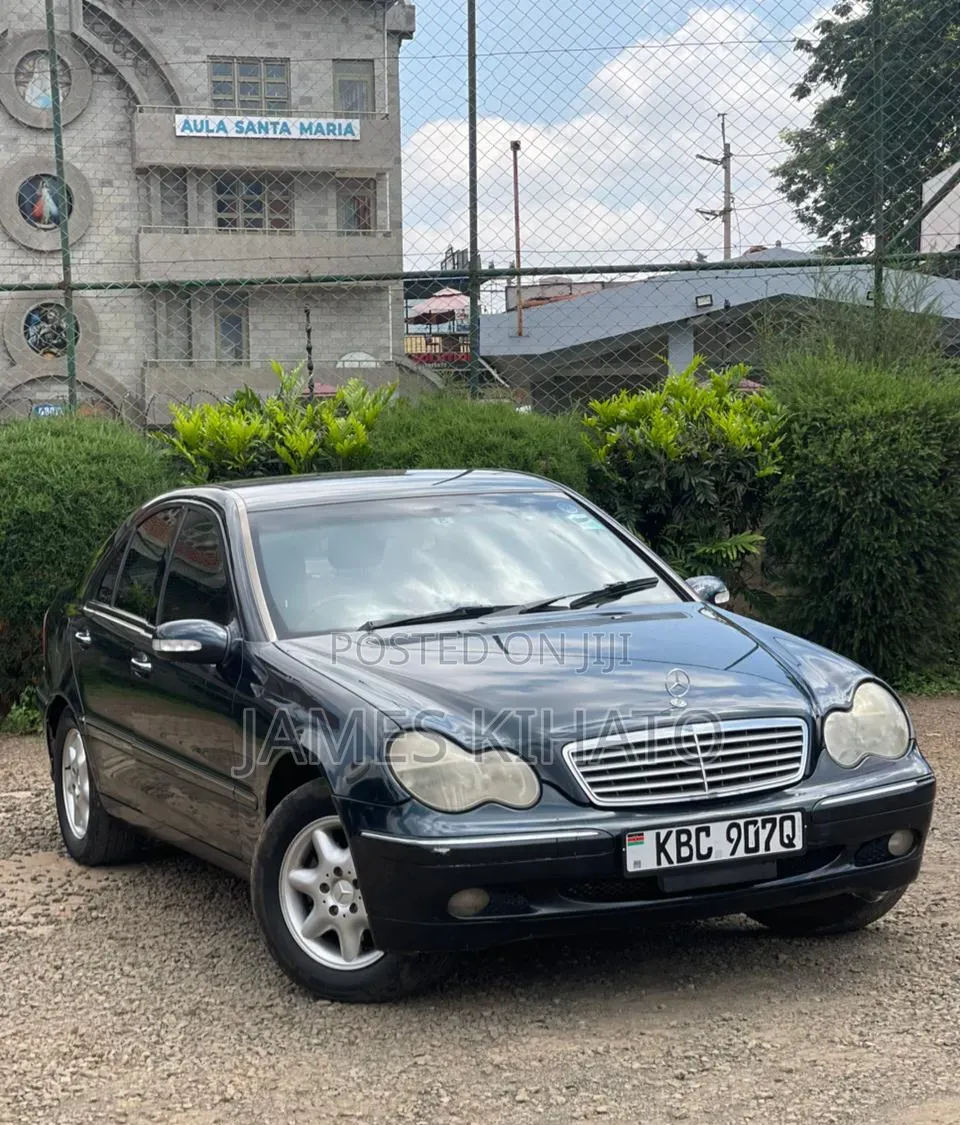 Mercedes-Benz C200 2004 Green