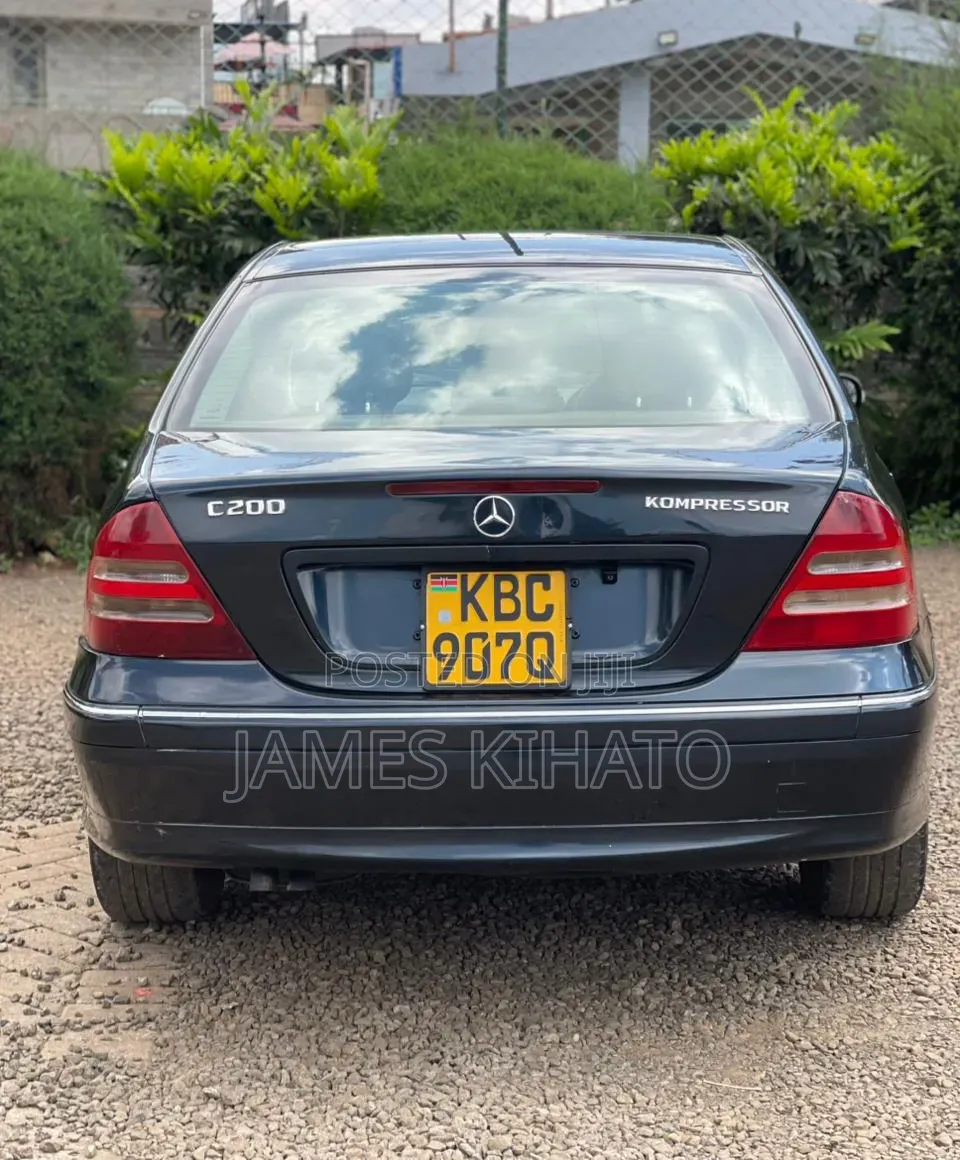 Mercedes-Benz C200 2004 Green