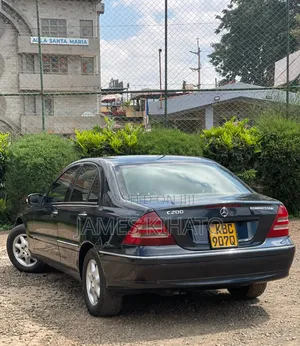 Mercedes-Benz C200 2004 Green