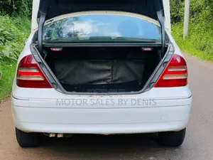 Mercedes-Benz C180 2004 White