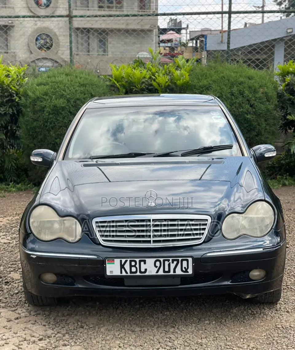 Mercedes-Benz C200 2004 Green