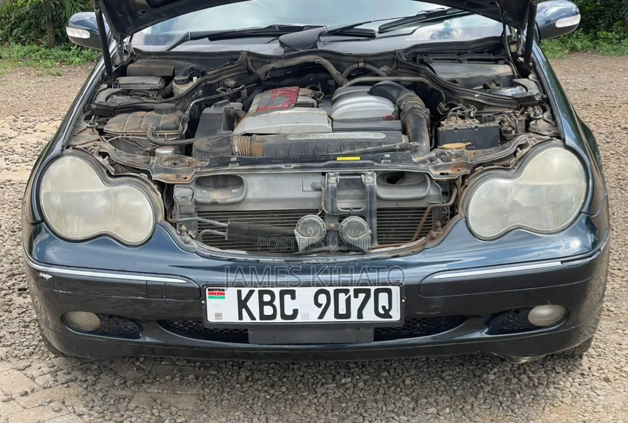 Mercedes-Benz C200 2004 Green