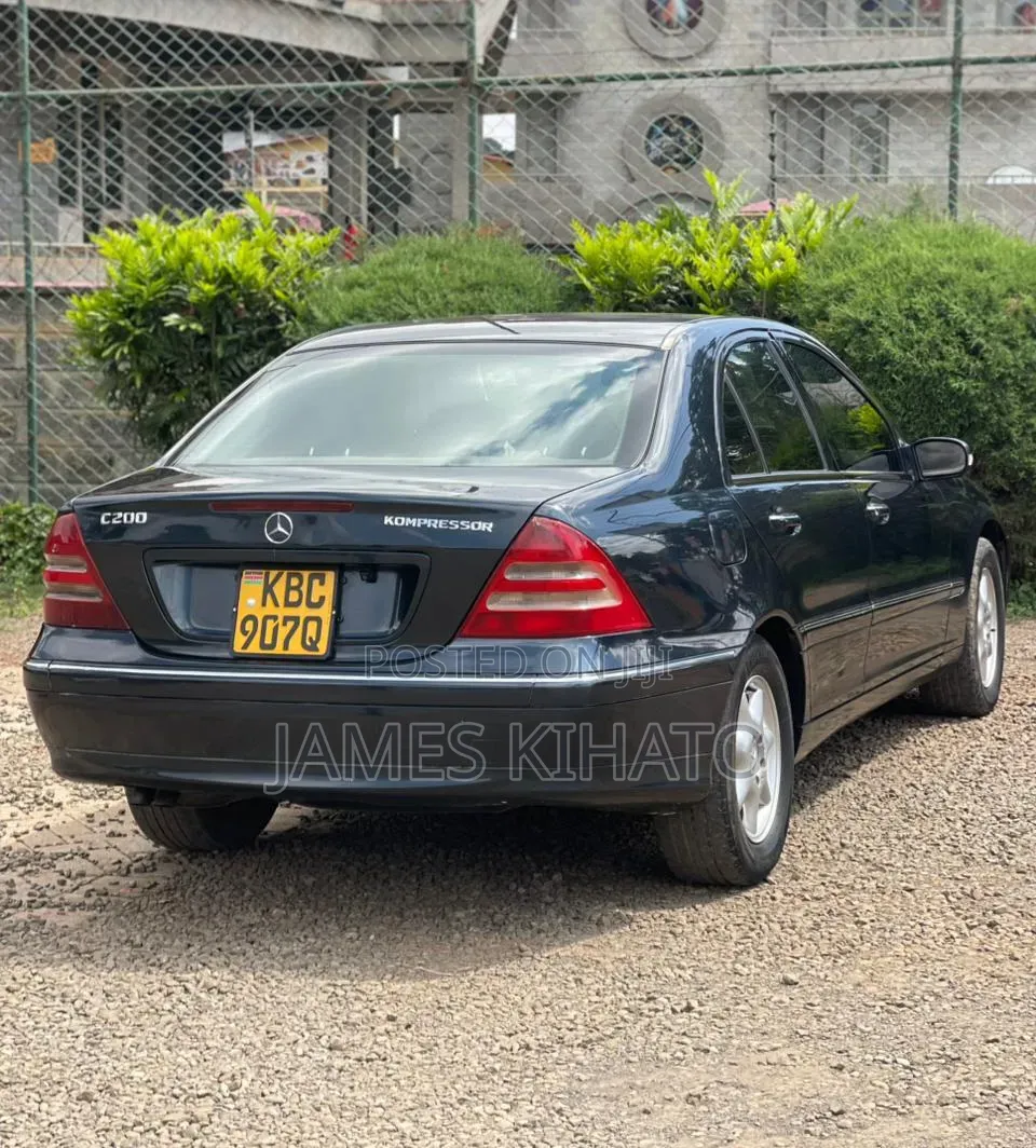 Mercedes-Benz C200 2004 Green