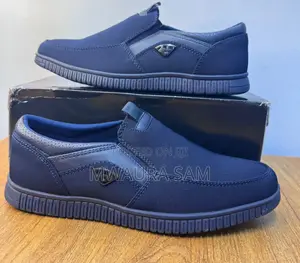Men Laceless Casuals
