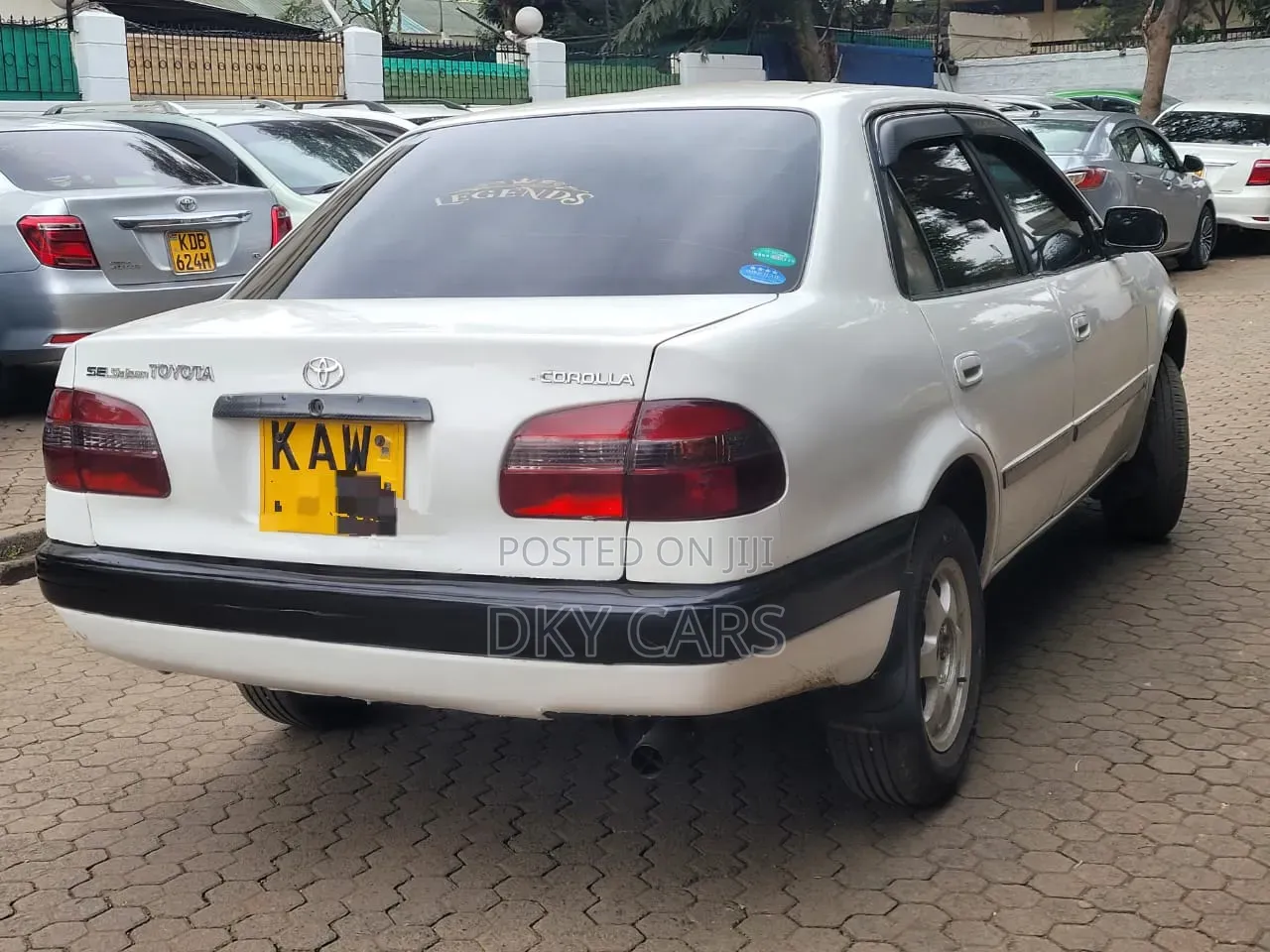 Toyota Sprinter 2000 White