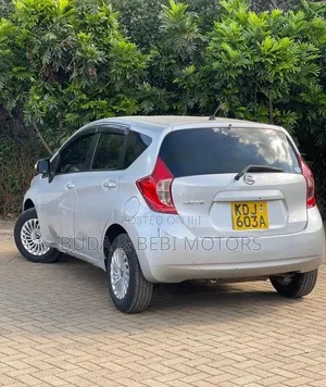 Nissan Note 2015 Silver