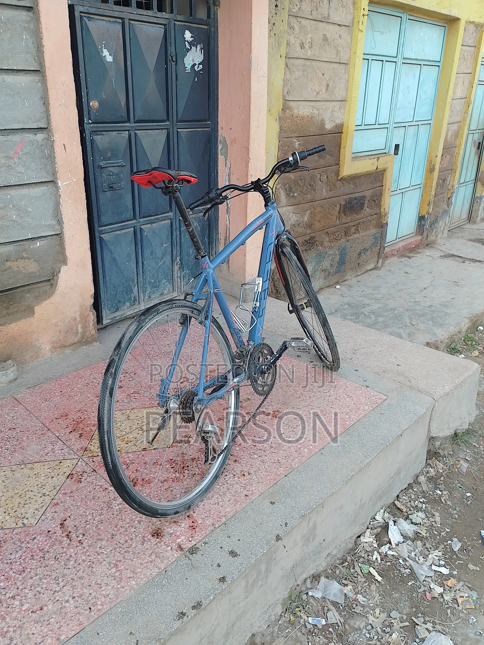 Felt Road Bike. Size 700c