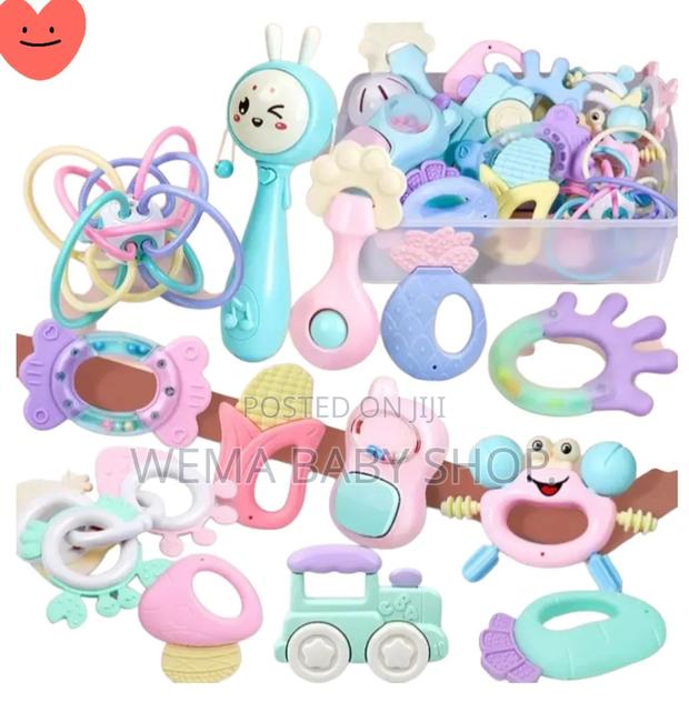 16pcs Silicone Baby Rattle Teether Gift Set