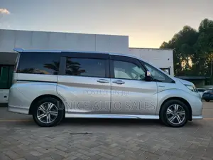 Honda Stepwgn 2019 Silver