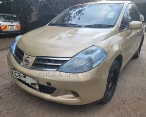 Nissan Tiida 2008 Beige