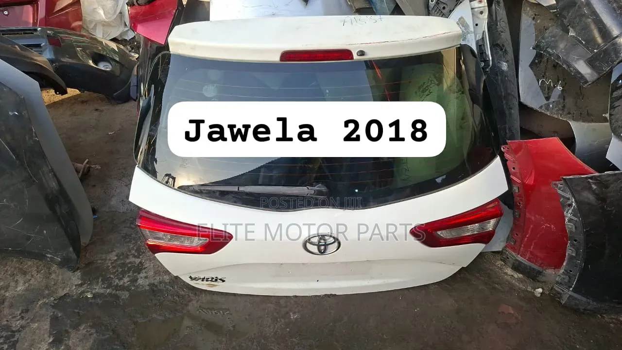 Toyota Vitz 2017/2018 Boot