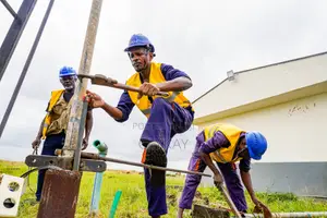 Pump Lifting and Lowering Services