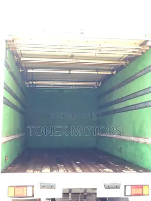 2013 Isuzu Elf