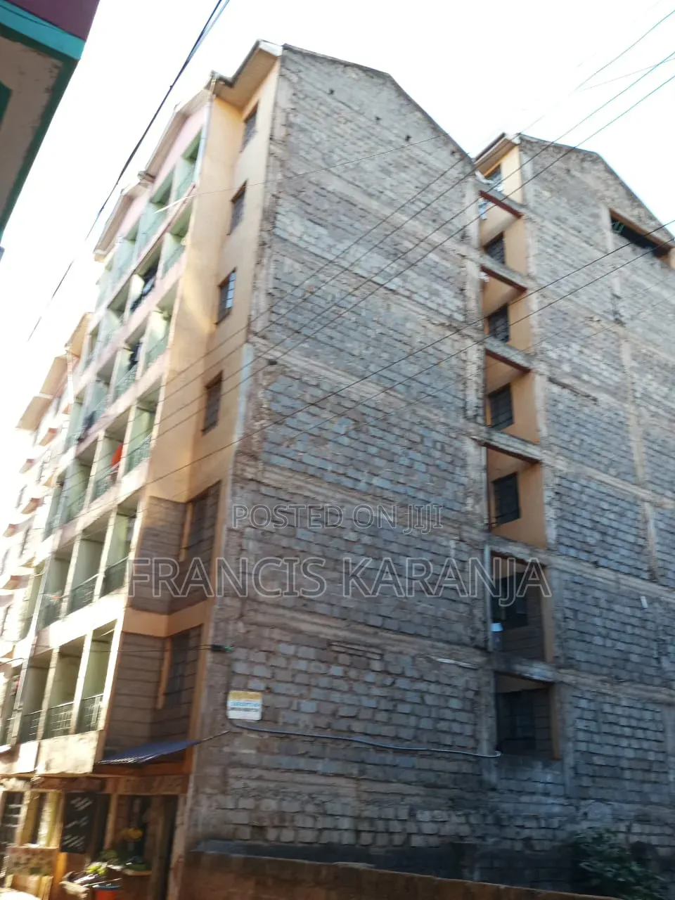 Plot With an Income of 690,000