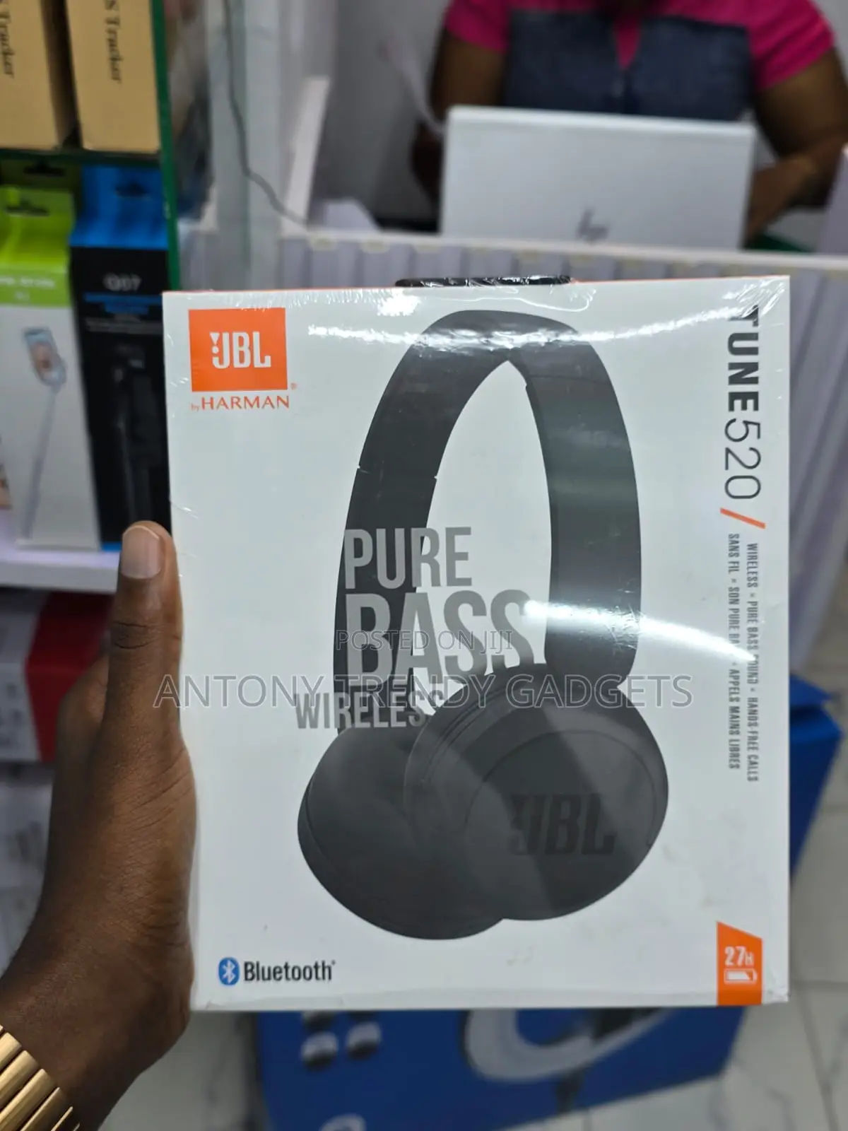 JBL Tune 520bt Wireless Headphones for Music Calls Travel