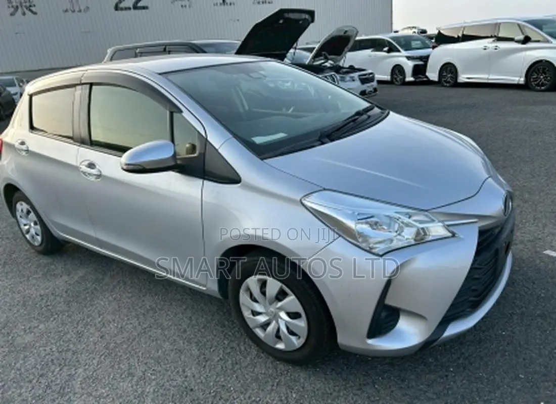 Toyota Vitz 2019 Silver