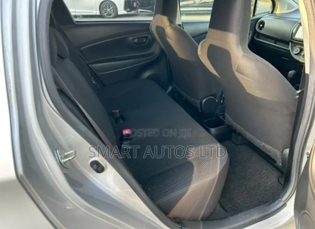 Toyota Vitz 2019 Silver