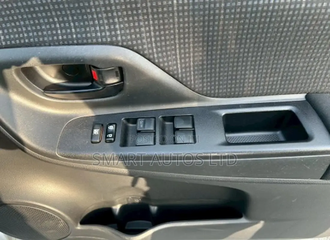 Toyota Vitz 2019 Silver