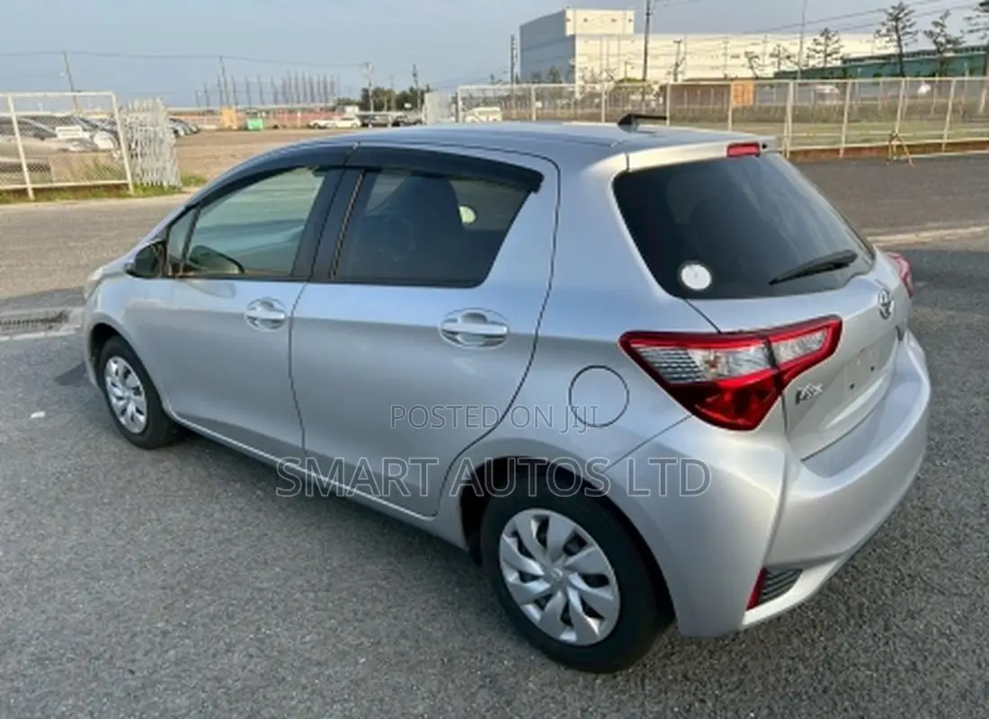 Toyota Vitz 2019 Silver