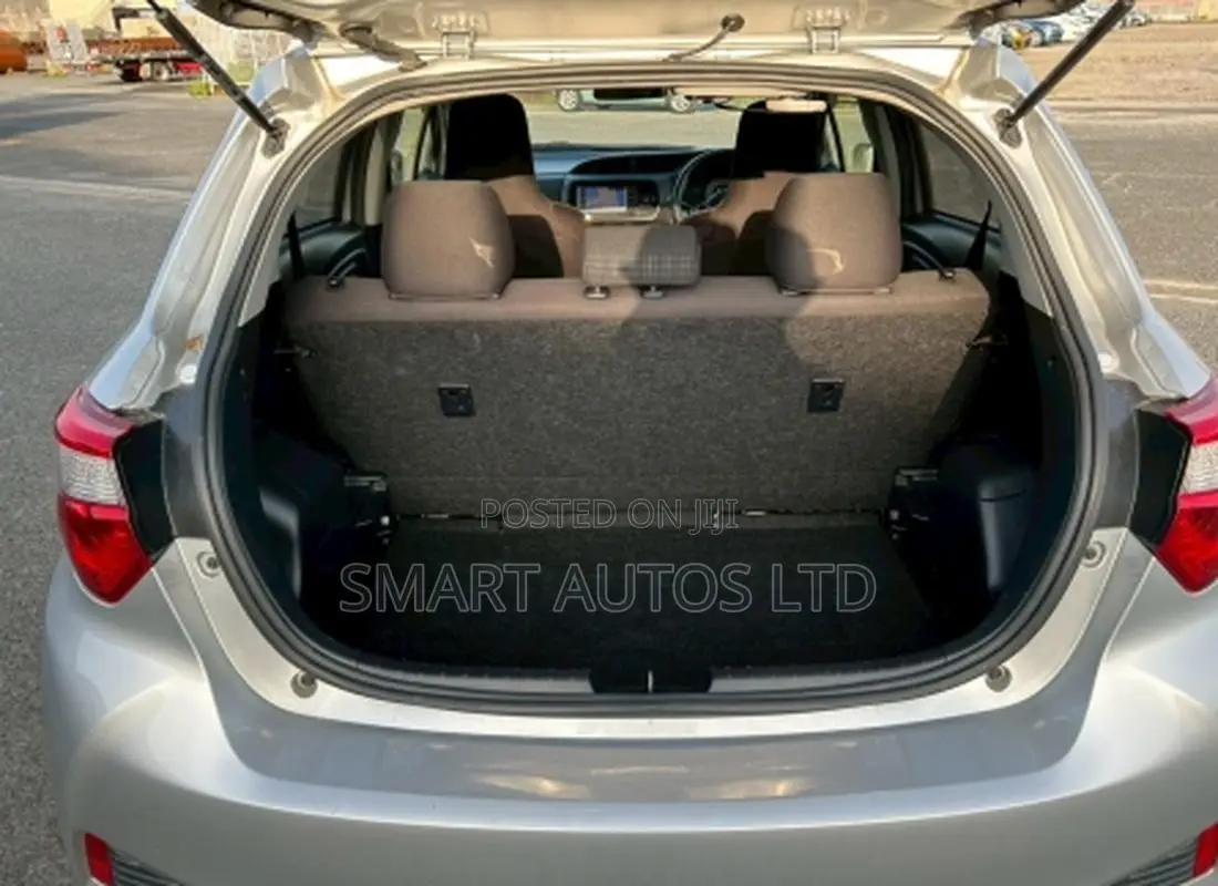 Toyota Vitz 2019 Silver