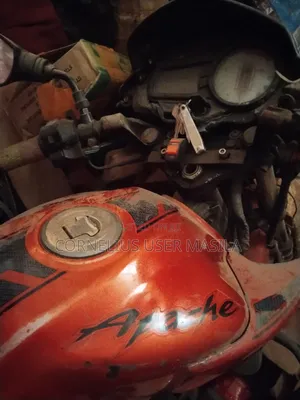 TVS Apache 160 4V 2011 Red
