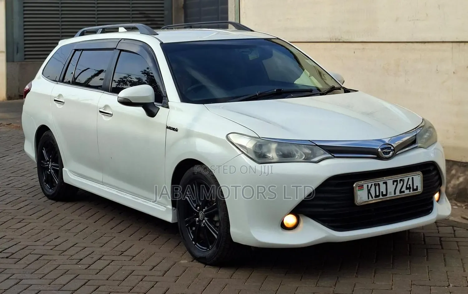 Toyota Corolla Fielder 2015 White