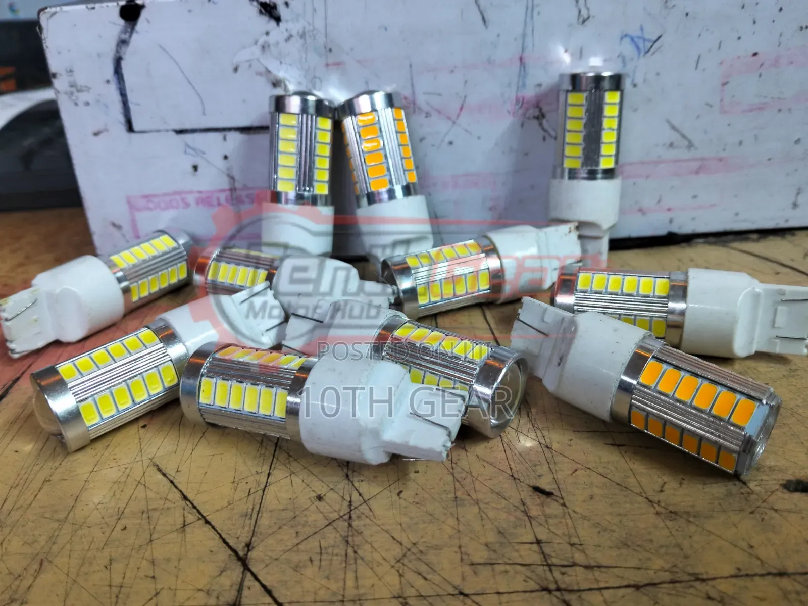 Led Brake Lights With Flashing Yellow/ White.(Pair)
