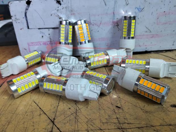Led Brake Lights With Flashing Yellow/ White.(Pair)