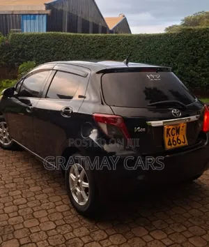 Toyota Vitz 2012 Black