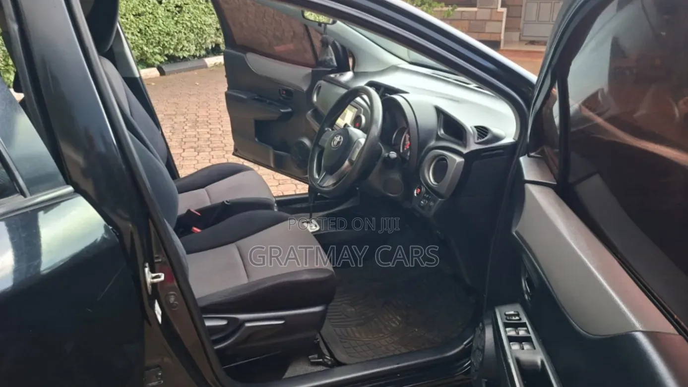 Toyota Vitz 2012 Black