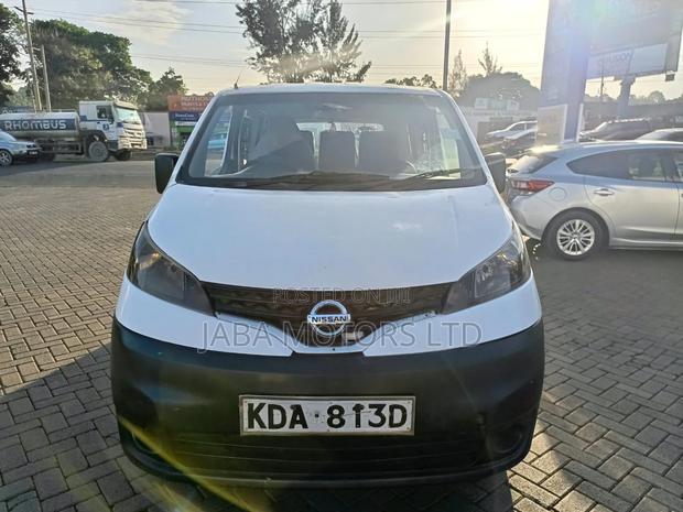 Nissan NV200 2013 White - thumbnail 5
