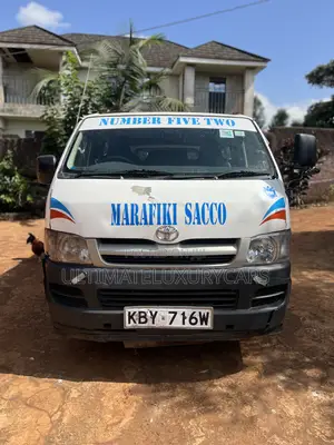 Toyota HiAce 2007 White