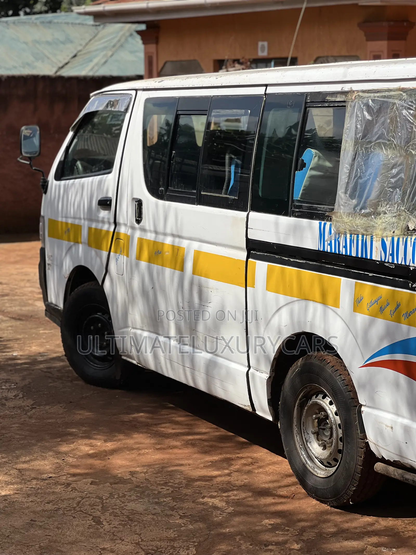 Toyota HiAce 2007 White