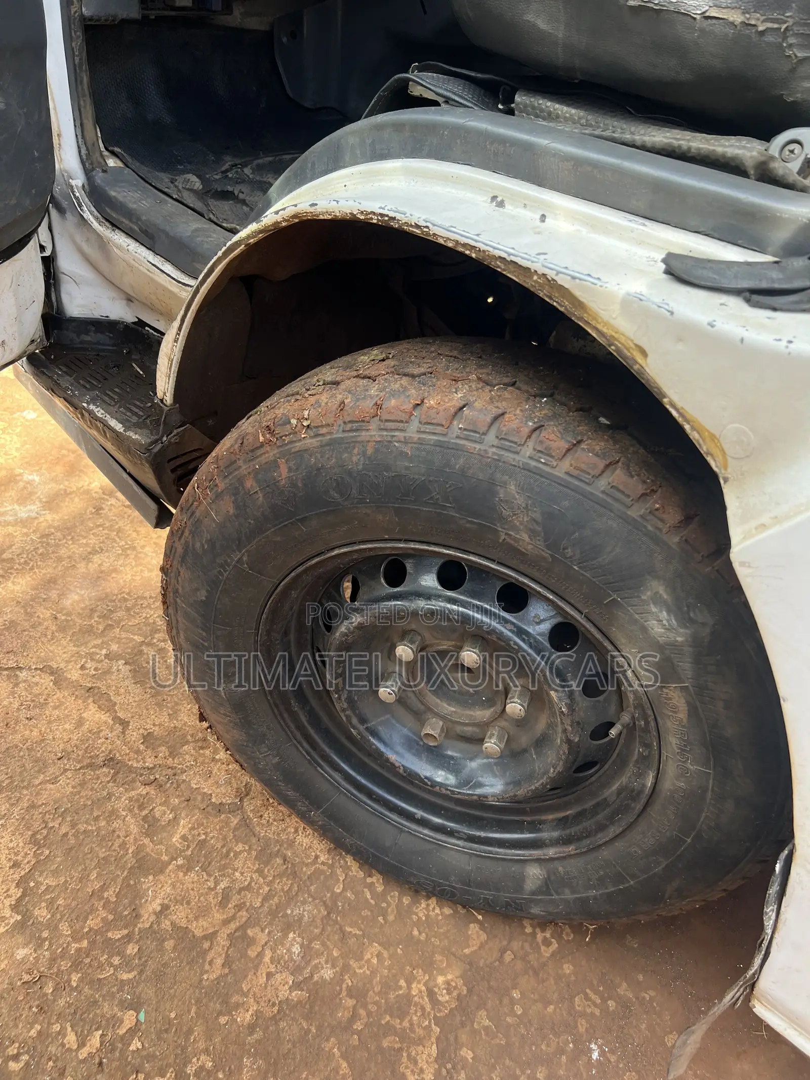 Toyota HiAce 2007 White