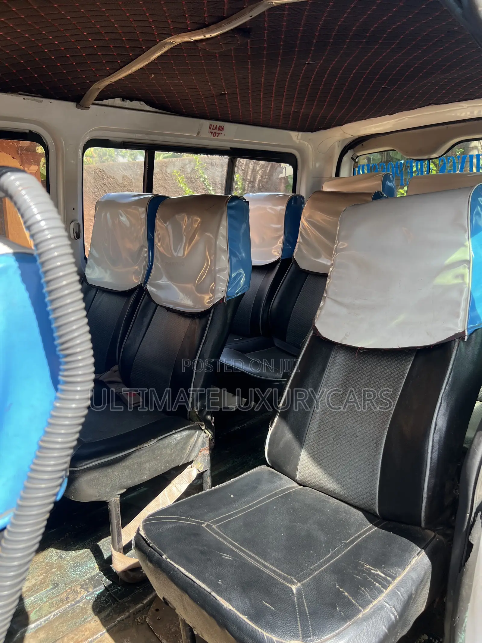 Toyota HiAce 2007 White