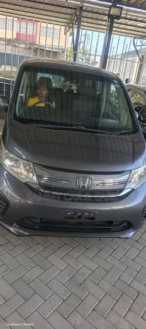 Honda Stepwgn 2019 Gray