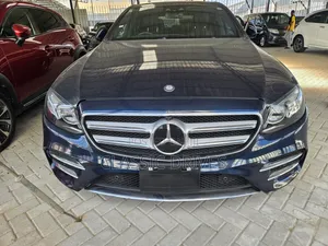 Mercedes-Benz E250 2019 Blue