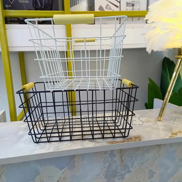 Metal Wire Storage Basket_st