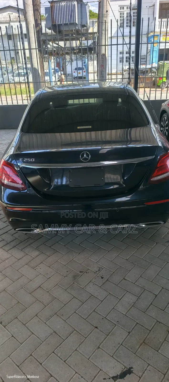 Mercedes-Benz E250 2019 Green