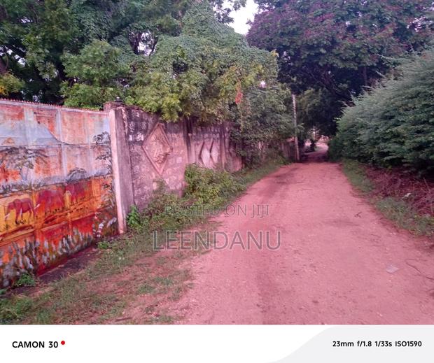 1/2 Acre Plot for Sale - thumbnail 4