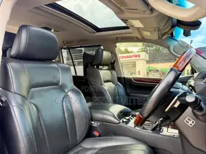 Lexus LX 570 AWD 2015 Silver
