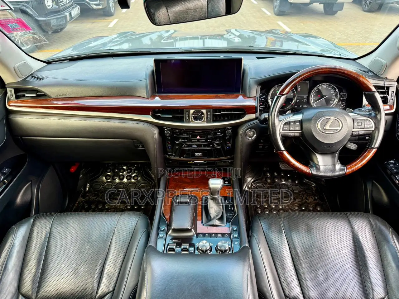 Lexus LX 570 AWD 2015 Silver
