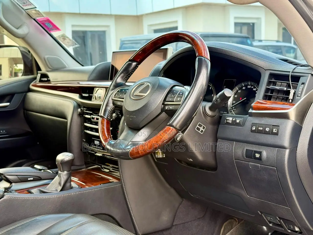 Lexus LX 570 AWD 2015 Silver
