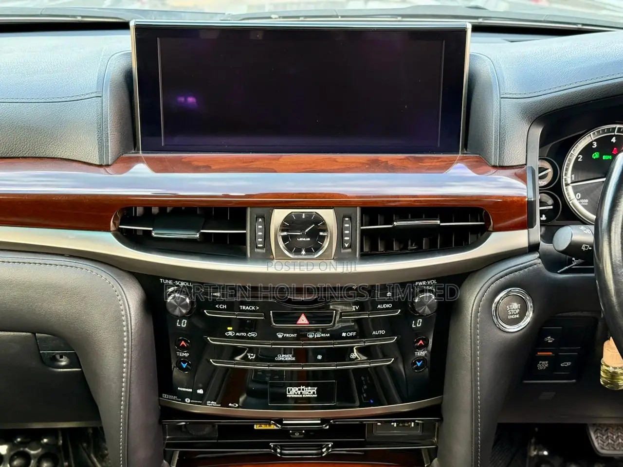 Lexus LX 570 AWD 2015 Silver